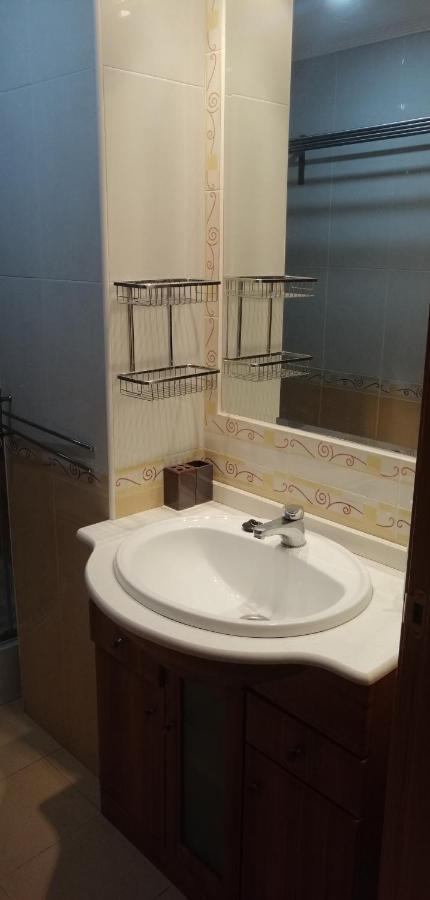 APARTAMENTO CENTRO DE SANXENXO con GARAJE Exterior foto