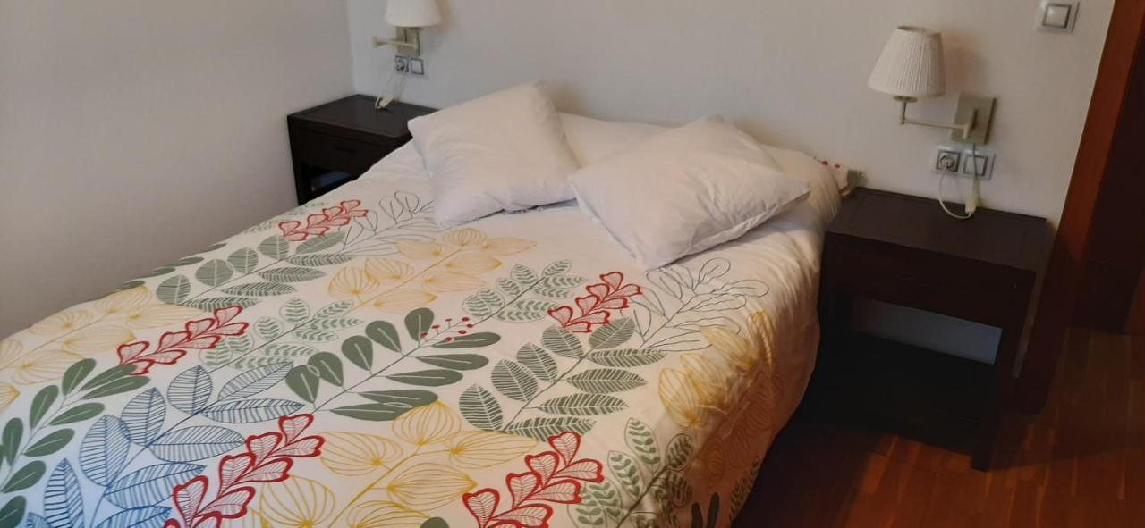APARTAMENTO CENTRO DE SANXENXO con GARAJE Exterior foto