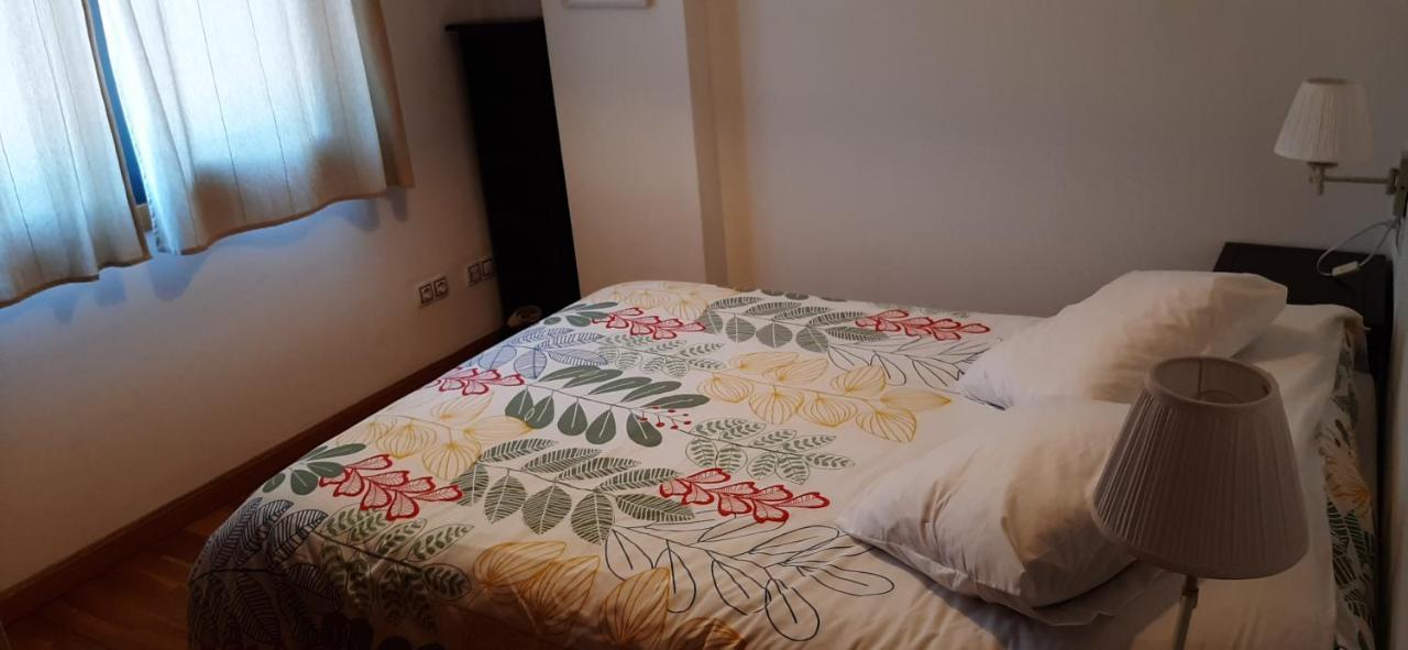 APARTAMENTO CENTRO DE SANXENXO con GARAJE Exterior foto