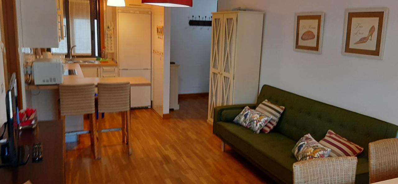 APARTAMENTO CENTRO DE SANXENXO con GARAJE Exterior foto